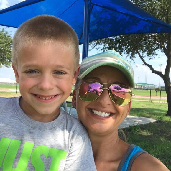 Meet your Posher, Amanda - Picture 1 of 1